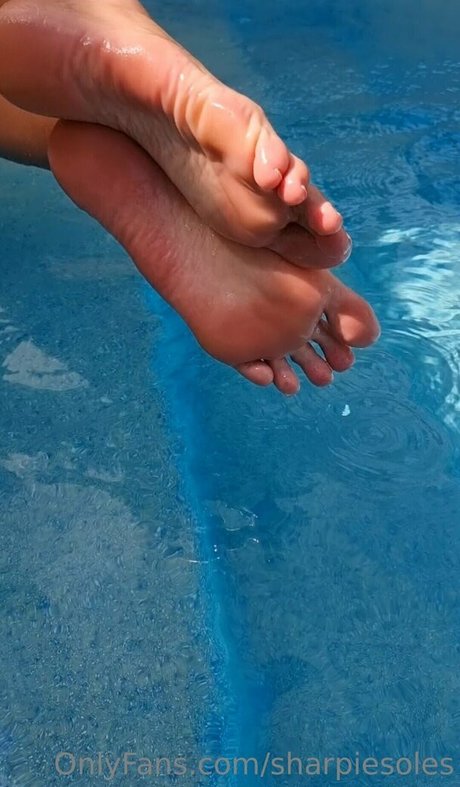 sharpiesoles sex model photo