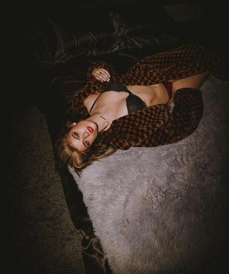 Faith Ordway nice model galleries