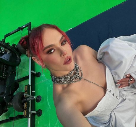 Taylor Upsahl star pretty photo