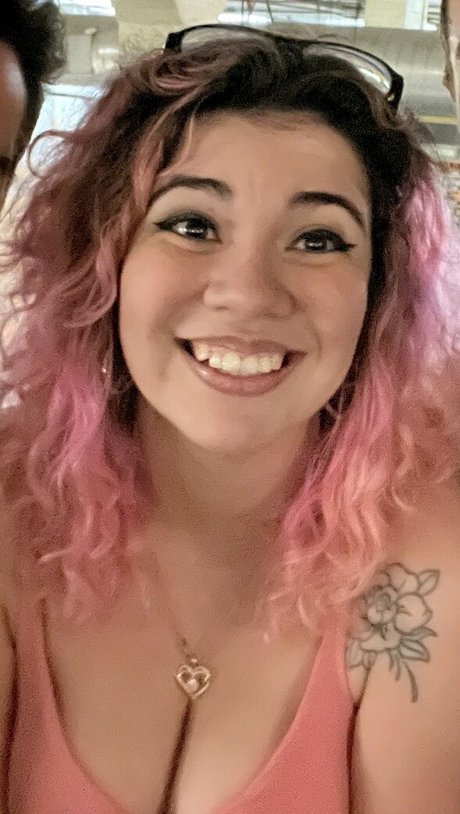 pattaya ladyboy onlyfans hot sex pictures