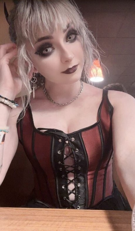 Stellalasaurus hd pornstar photos