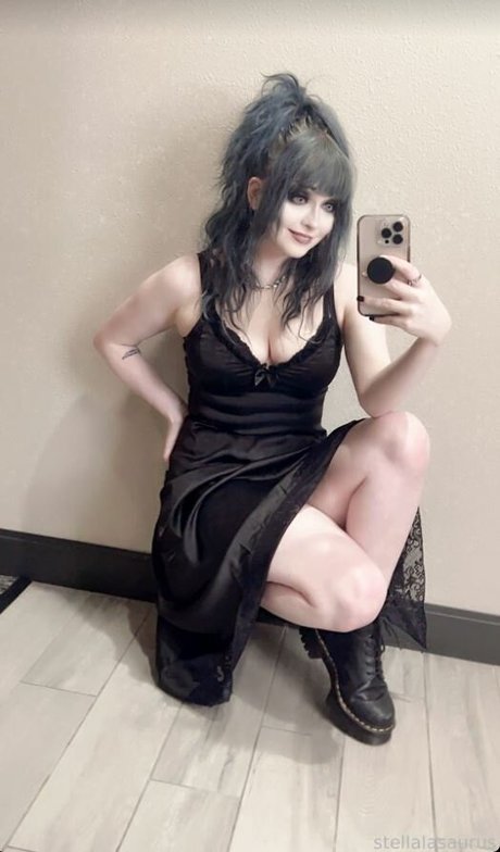 Stellalasaurus model beautiful photo