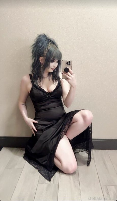 Stellalasaurus model nudes img