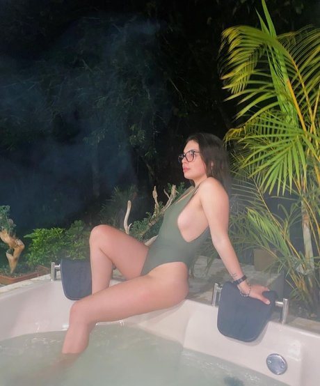 Isabella Gomez star nudes pictures