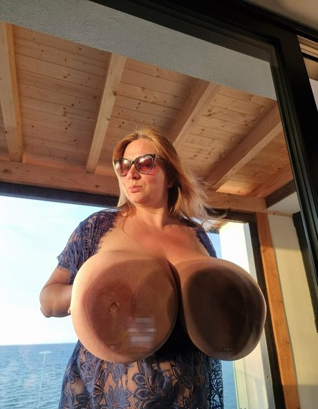 blowjob milf onlyfans hd photo