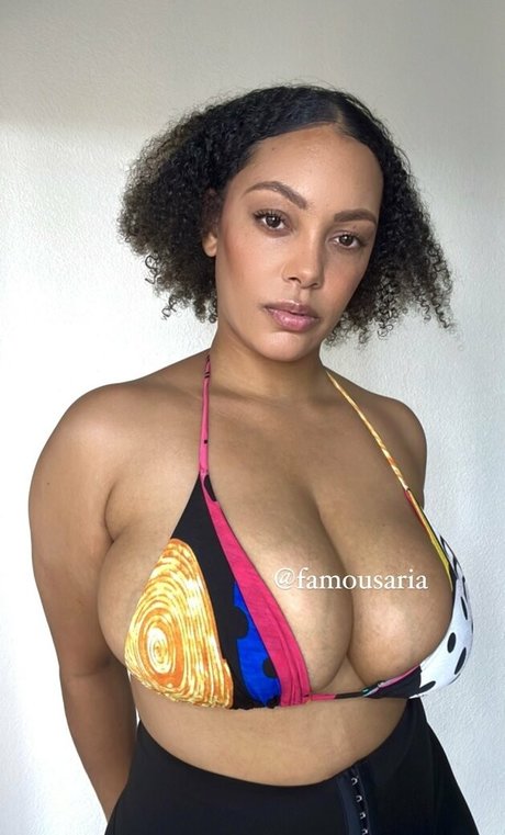 famousaria star hd photos