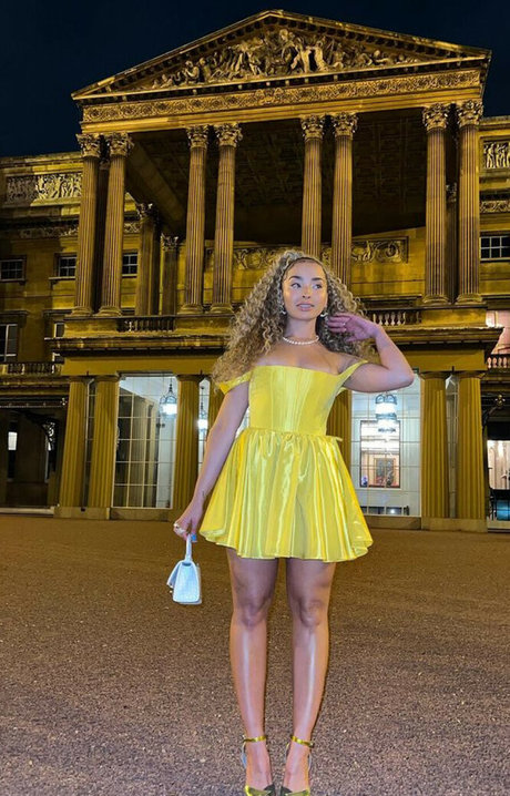 Ella Eyre star sex pictures