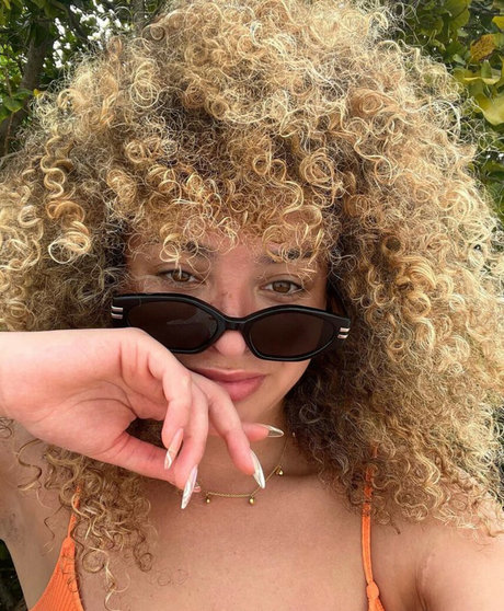 Ella Eyre star best archive