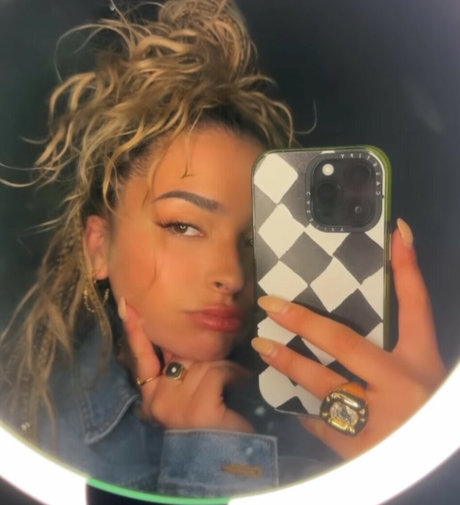 Ella Eyre nice actress images