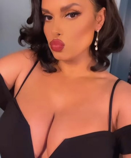 Joy Taylor exclusive actress galleries