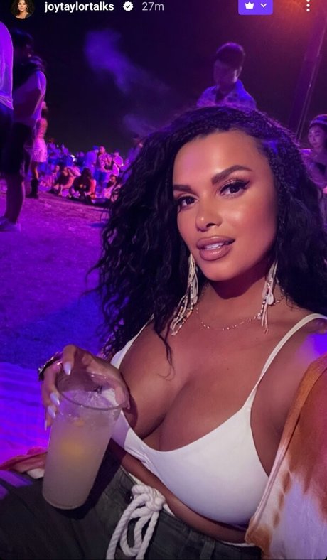 Joy Taylor nice model galleries