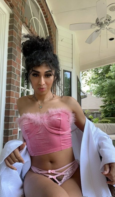 Tlavont exclusive actress pictures