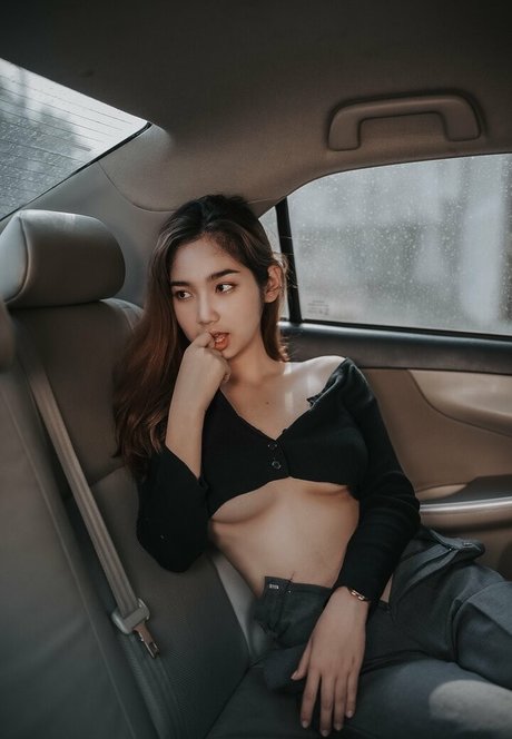 Unijung pornstar adult images