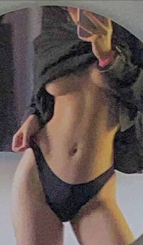 Unijung star pornographic pics