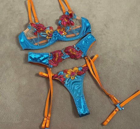 teen anal dildo onlyfans free naked pics