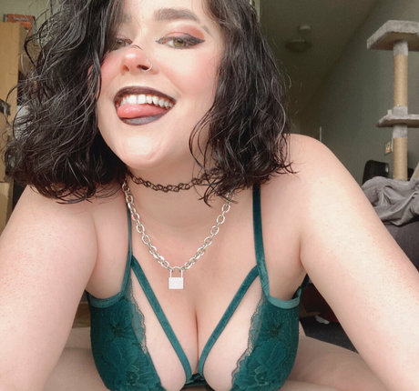 vanessastrawberryfree nice model img