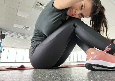 yasmineamory sexy model archive