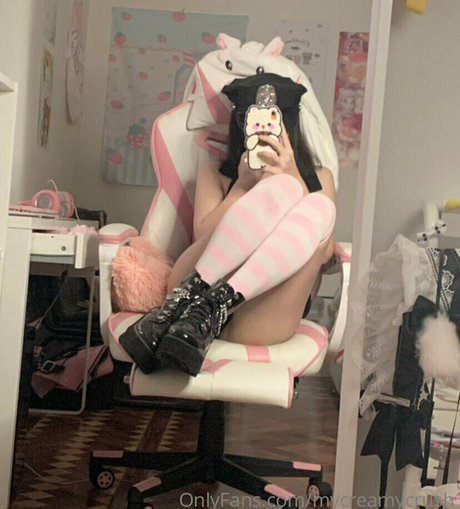 lewdcapy nice model pic