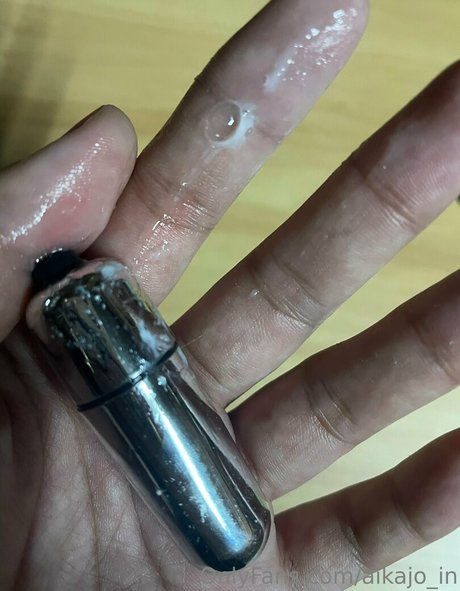 brunette wife onlyfans free sexy images