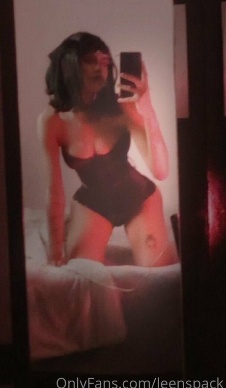 Viollet Collins beautiful star img