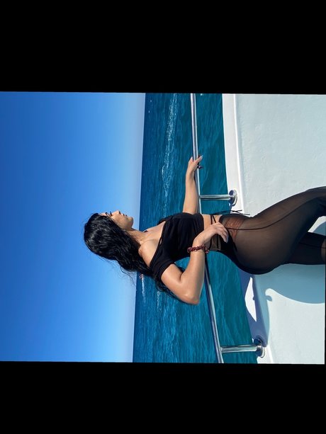 Reshxoxo nude thumbnail