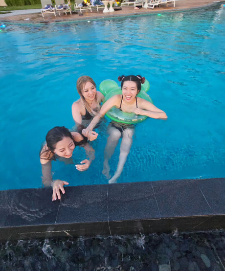 milf trans onlyfans porno photos