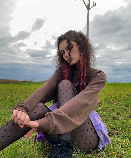 shawtnes exclusive star picture