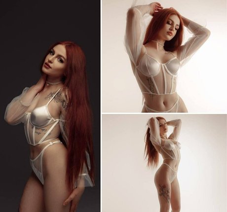 cosplayfoxyuzumaki hot actress photos