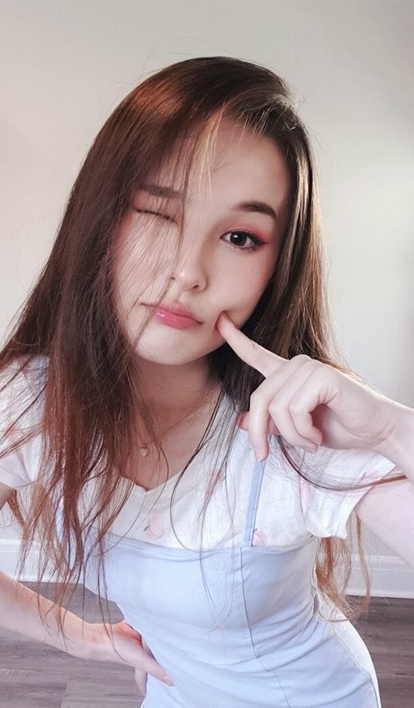 Tinakitten adult actress image