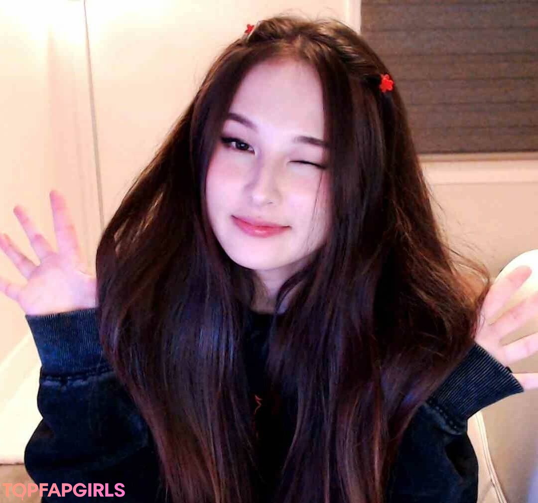 Tinakitten model erotic photo