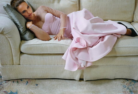 Natalie Portman model beautiful images