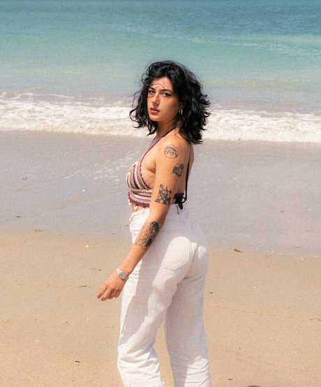 kitty wife onlyfans art naked photo