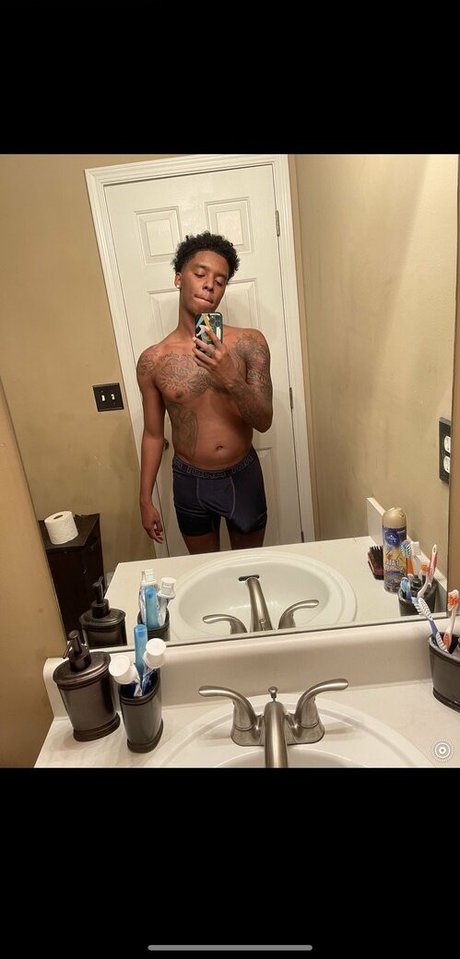 datwayaton art actress galleries