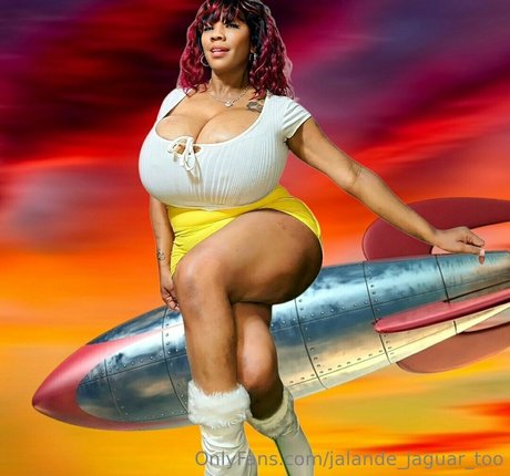jalande jaguar too pornographic model pic
