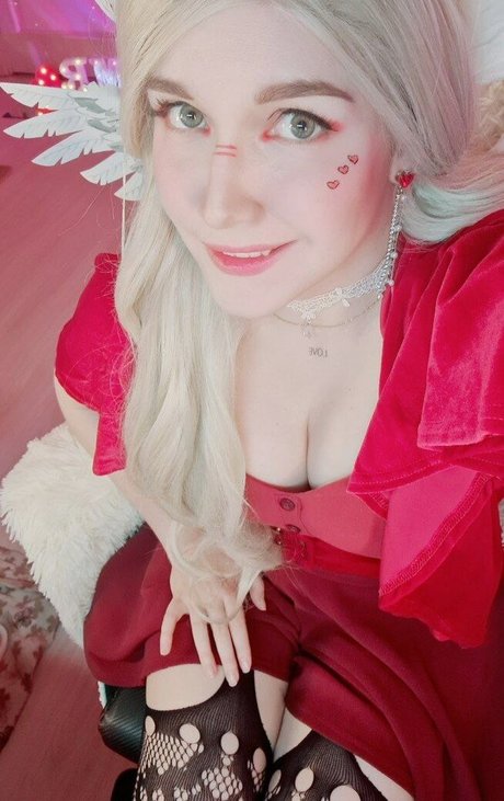 KittyKlaw ASMR star sexy pic
