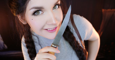 KittyKlaw ASMR hot actress img