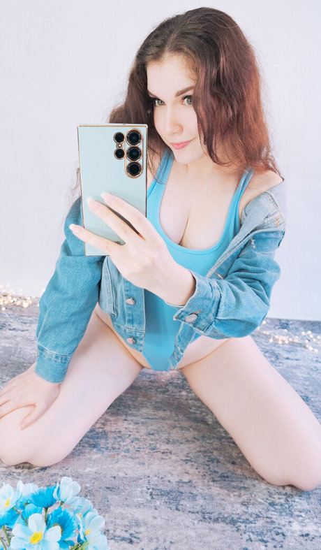 KittyKlaw ASMR art model pics