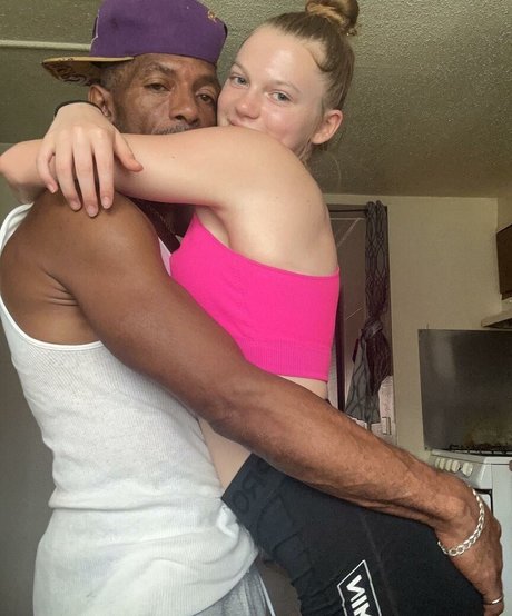 Unc Snowbunny beautiful actress image