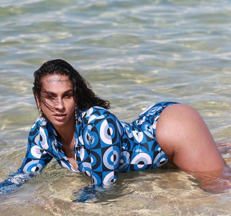 Linn Da Quebrada pornstar hot photos