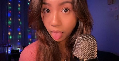 Moon Blitz Asmr pornstar hot pics