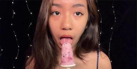 Moon Blitz Asmr model hd gallery