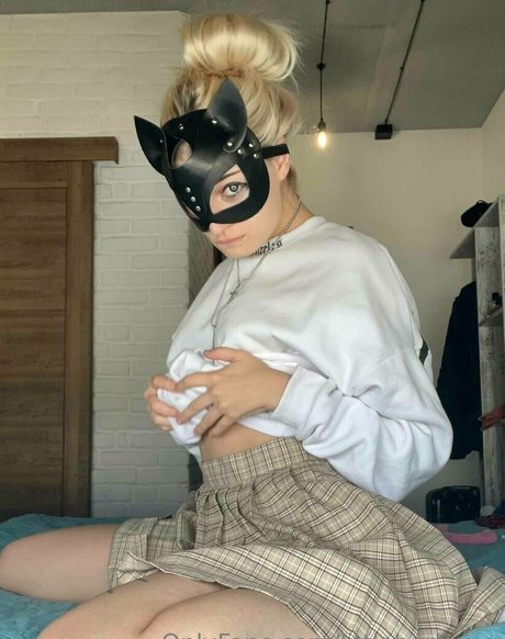 littleharley q hot actress galleries