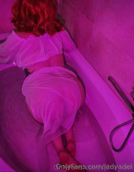 ladyadel pornographic model pic