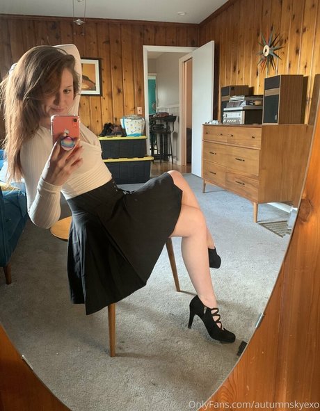 autumnskyexo beautiful actress img