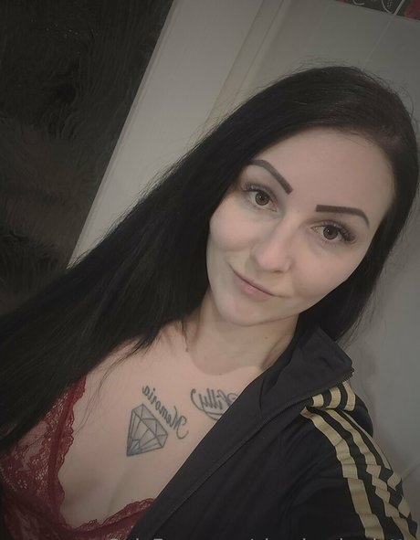 cheeky charlotte top model archive