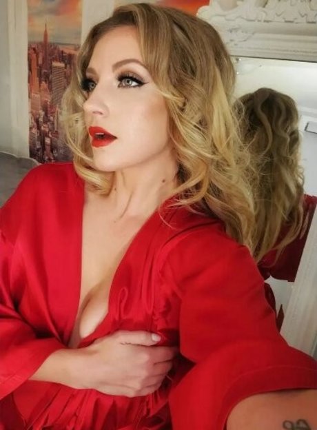 blonde fitness onlyfans art porn gallery