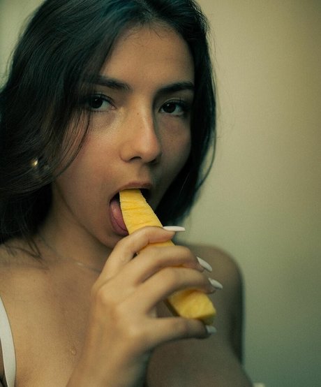 colombian teen onlyfans beautiful naked images