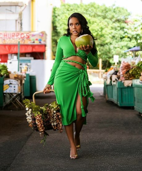 Angela Simmons star pretty images
