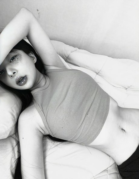 by3ol___ hot star archive