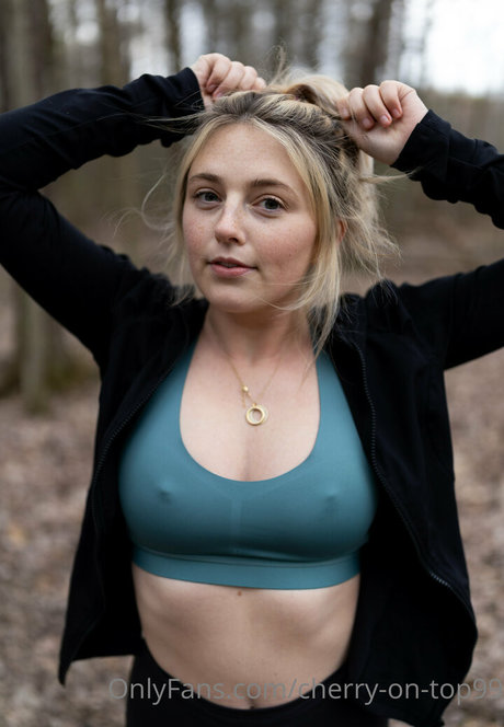 two onlyfans hot sexy images